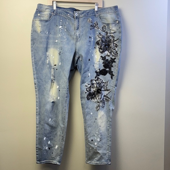 Ashley Stewart Floral Embroidered Blue Jeans. Size 26. - Picture 1 of 5